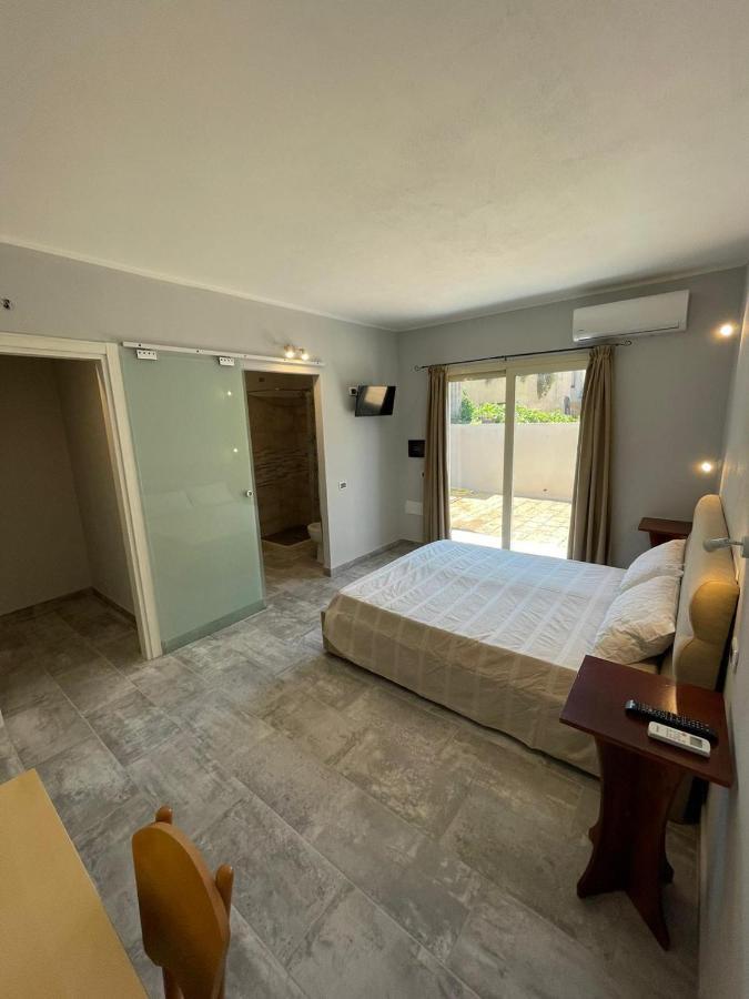 Casa Camere Pistis 아세미니 외부 사진