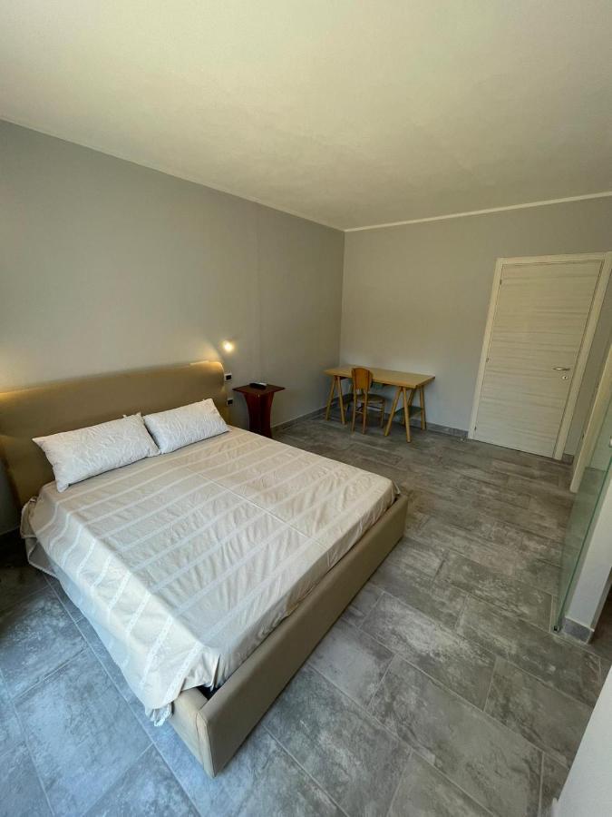 Casa Camere Pistis 아세미니 외부 사진