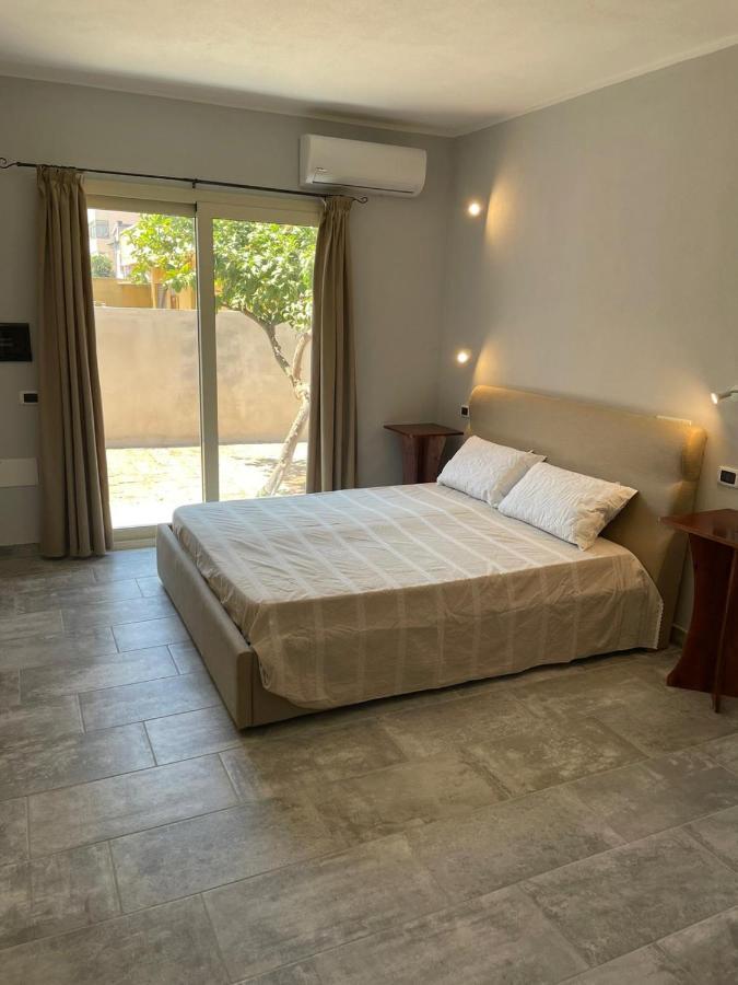Casa Camere Pistis 아세미니 외부 사진