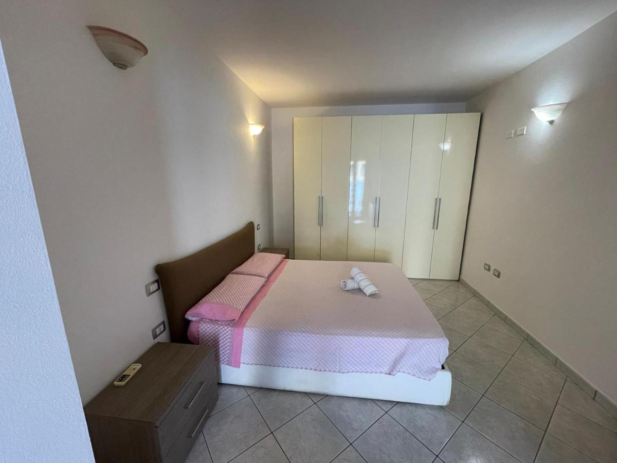 Casa Camere Pistis 아세미니 외부 사진